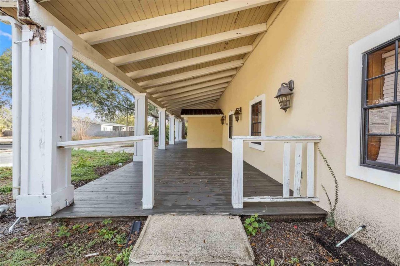 10511 Main Street, Thonotosassa, FL 33592 Photo