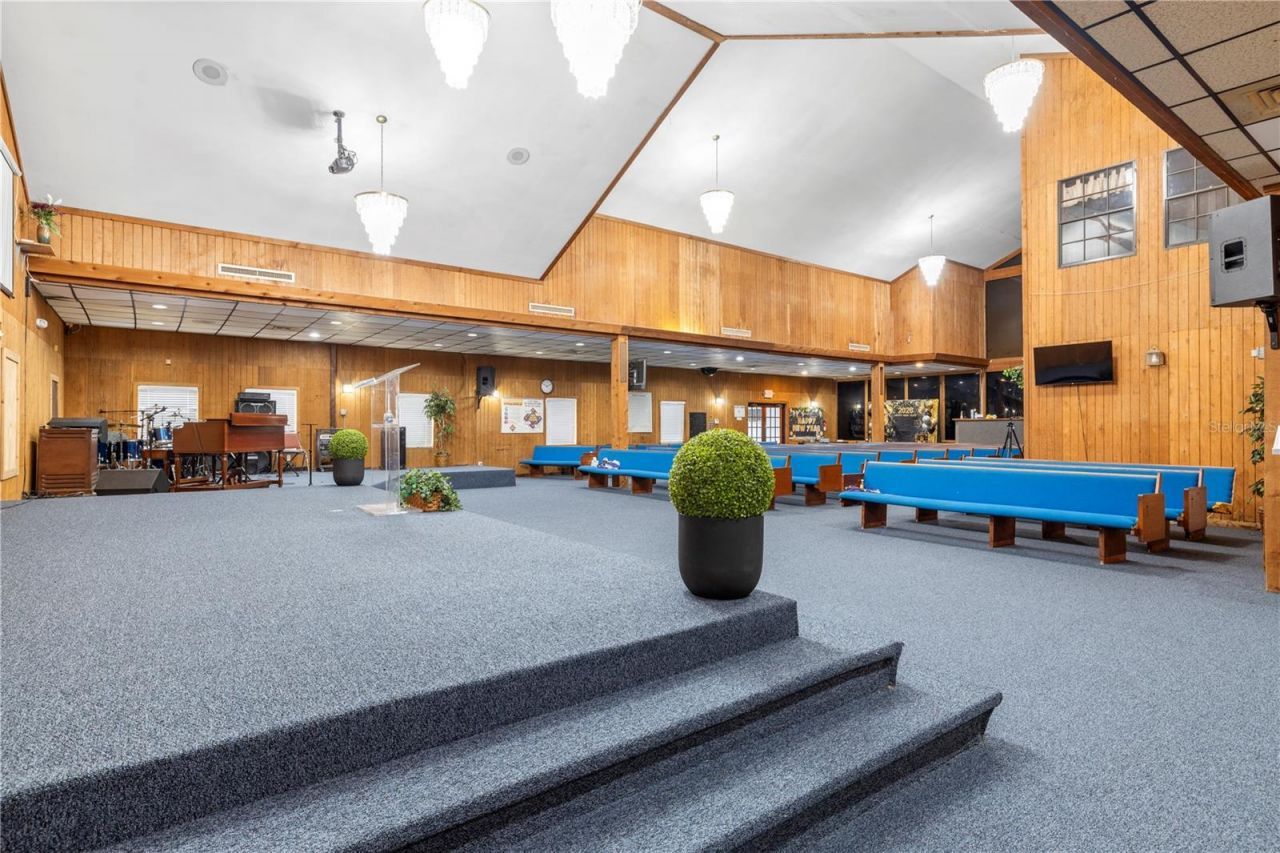 10511 Main Street, Thonotosassa, FL 33592 Photo