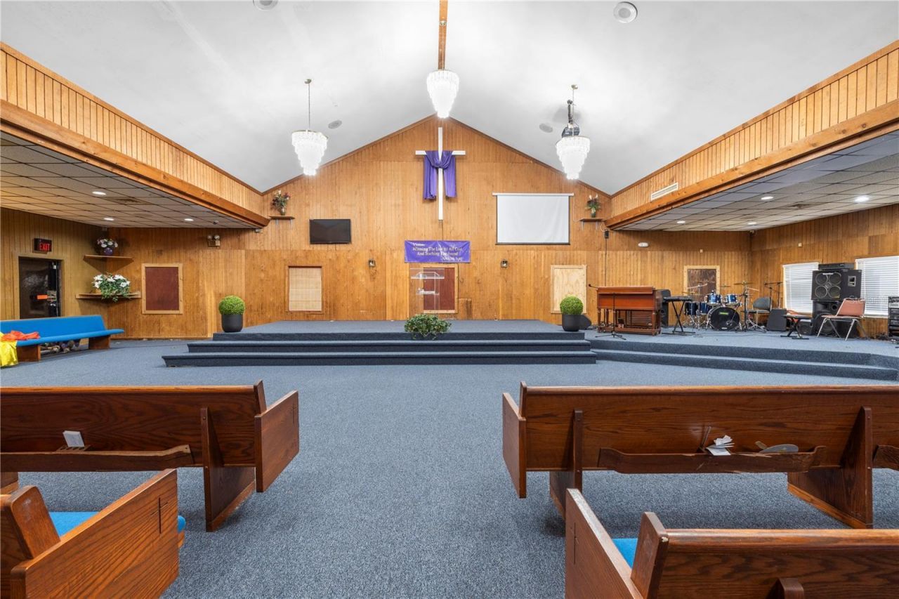 10511 Main Street, Thonotosassa, FL 33592 Photo