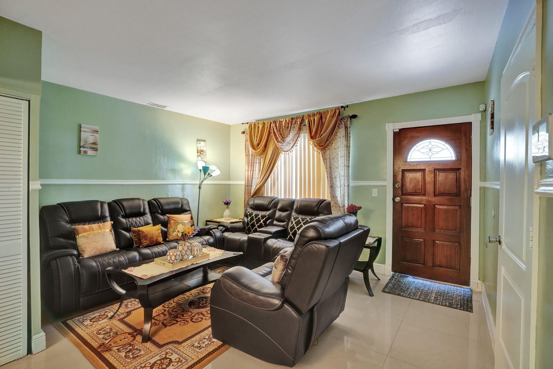 515 NE 139 Street, North Miami, FL 33161 Photo