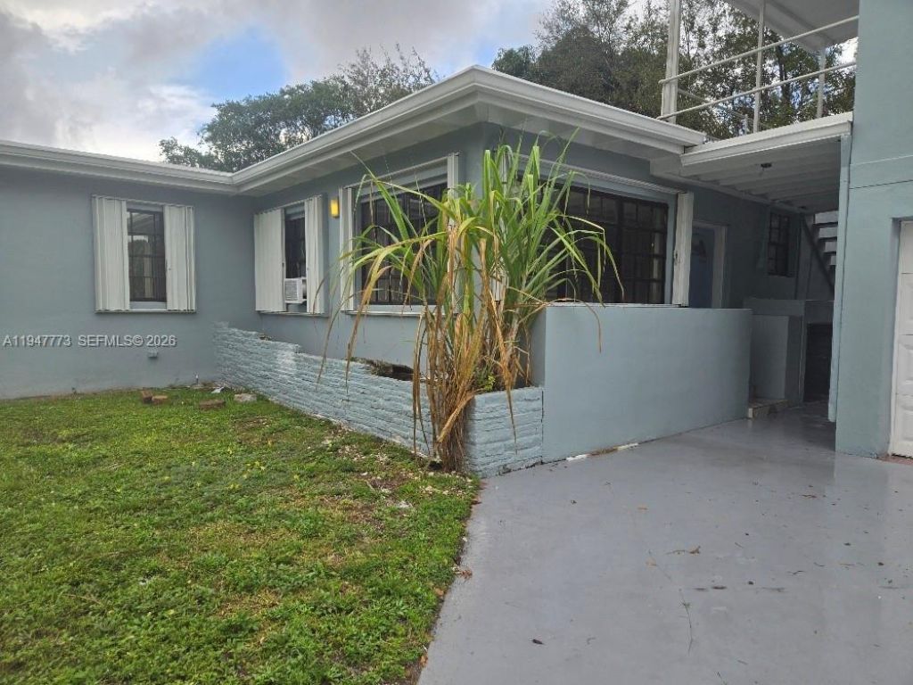 1901 NW 88th Ter, Miami, FL 33147 Photo