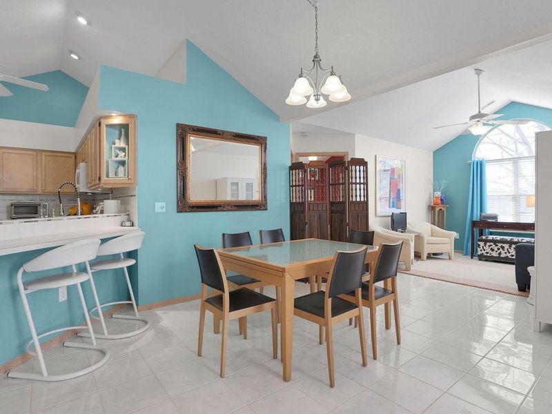 5613 Villa Gates Drive, Unit 9, Hilliard, OH 43026 Photo 11