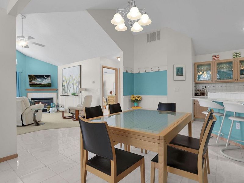 5613 Villa Gates Drive, Unit 9, Hilliard, OH 43026 Photo 12