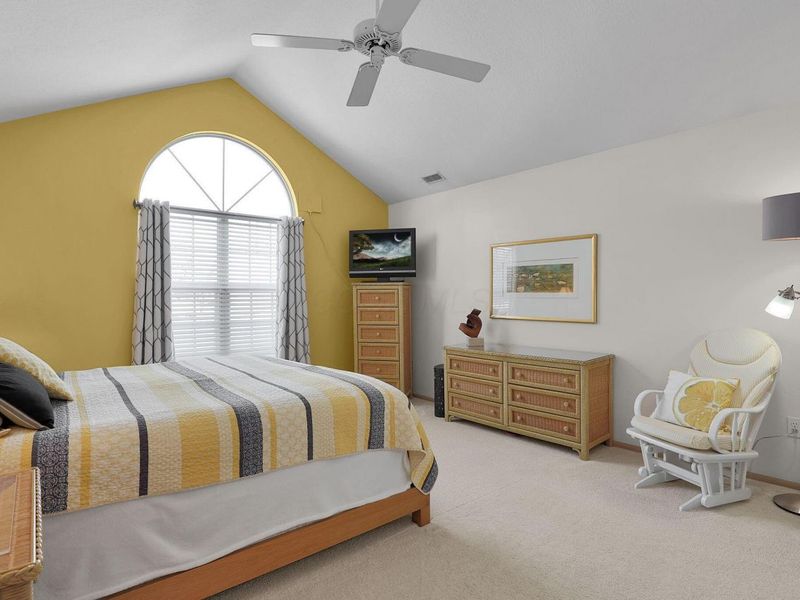 5613 Villa Gates Drive, Unit 9, Hilliard, OH 43026 Photo 18