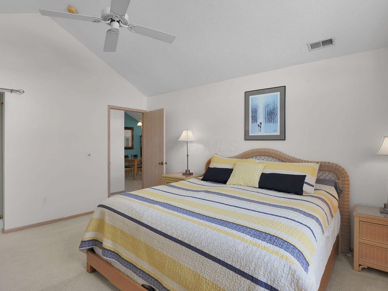 5613 Villa Gates Drive, Unit 9, Hilliard, OH 43026 Photo 19