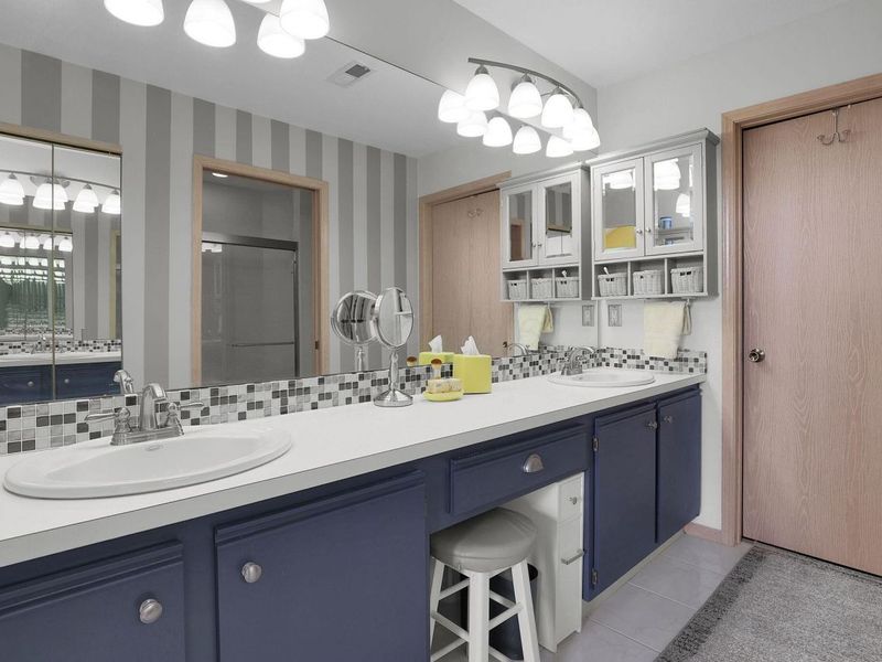 5613 Villa Gates Drive, Unit 9, Hilliard, OH 43026 Photo 20