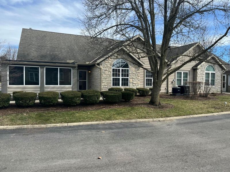 5613 Villa Gates Drive, Unit 9, Hilliard, OH 43026 Photo 4