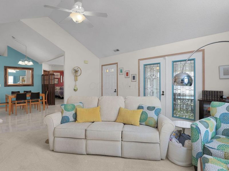 5613 Villa Gates Drive, Unit 9, Hilliard, OH 43026 Photo 7