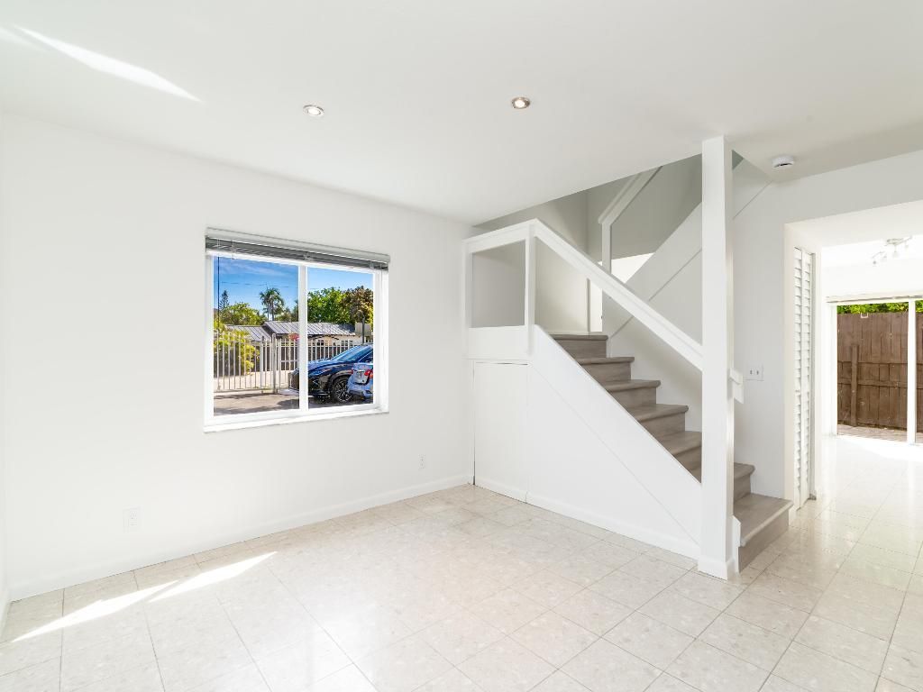 1323 NE 5th Avenue, Fort Lauderdale, FL 33304 Photo