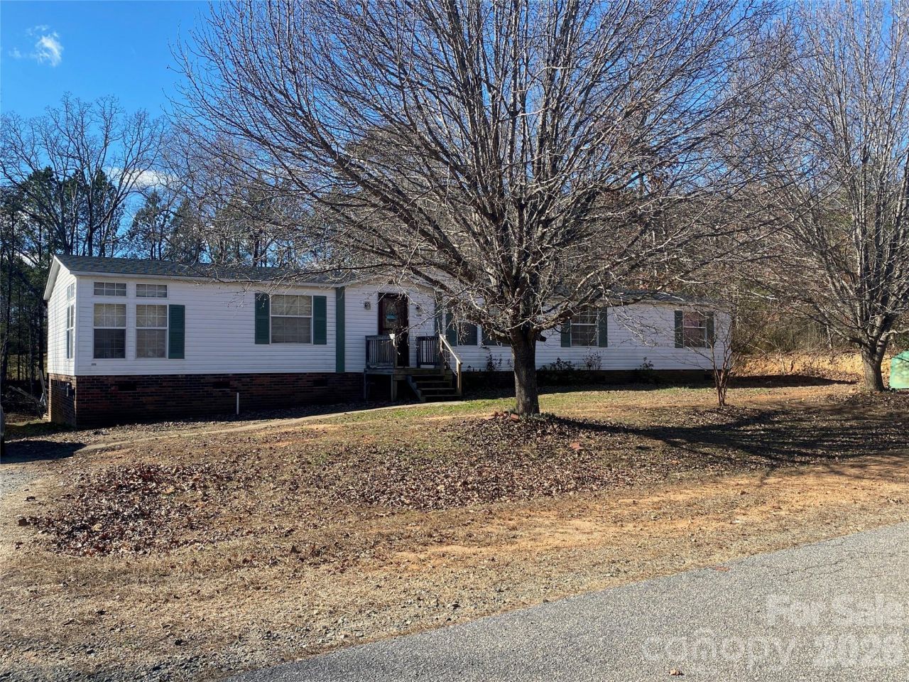 1956 Bison Trail, Maiden, NC 28650 Main Photo