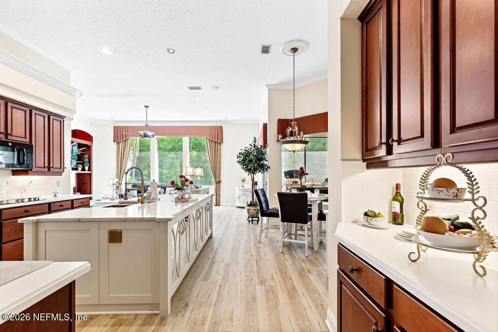 7843 Mount Ranier Drive, Jacksonville, FL 32256 Photo