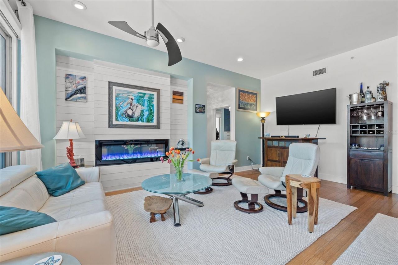 475 2nd Street N, Unit 201, Saint Petersburg, FL 33701 Photo