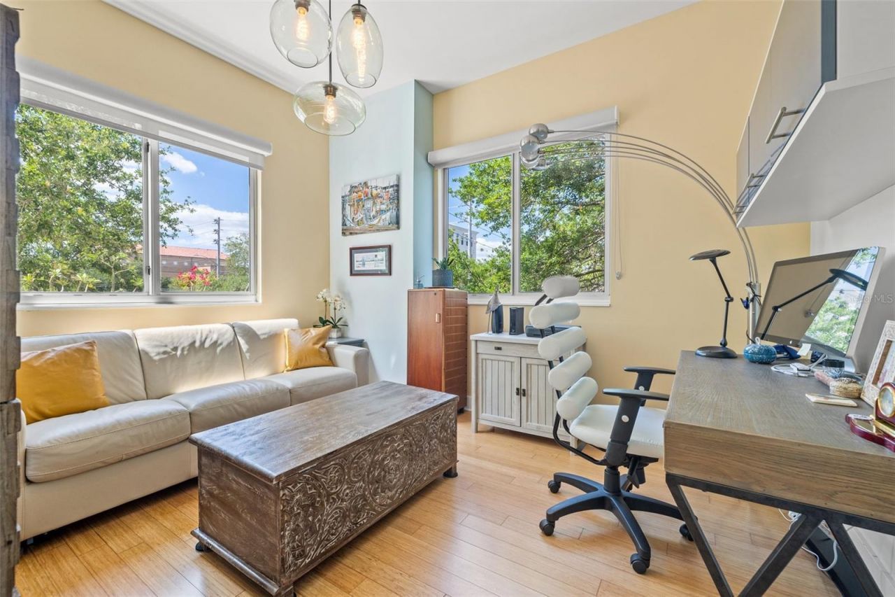 475 2nd Street N, Unit 201, Saint Petersburg, FL 33701 Photo