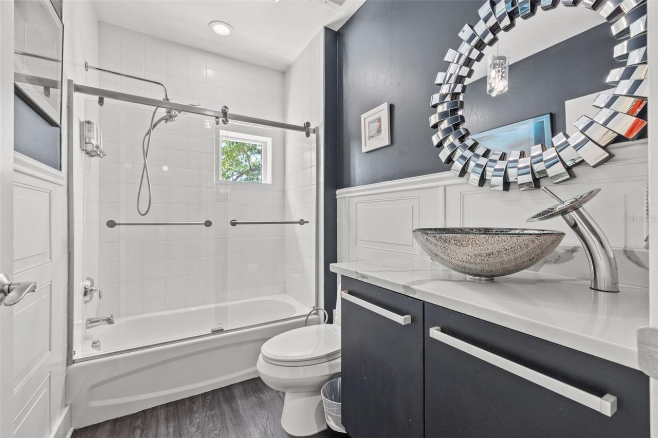 475 2nd Street N, Unit 201, Saint Petersburg, FL 33701 Photo