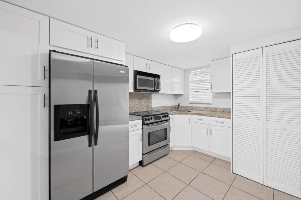 3750 NW 115th Avenue, Unit 8-5, Coral Springs, FL 33065 Photo