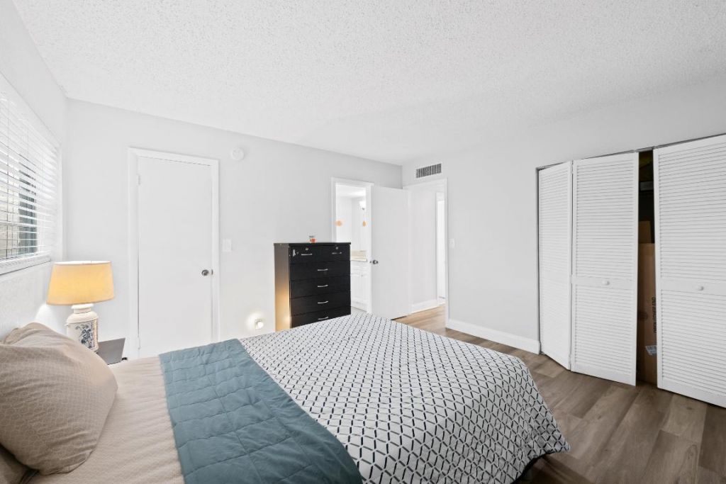 3750 NW 115th Avenue, Unit 8-5, Coral Springs, FL 33065 Photo