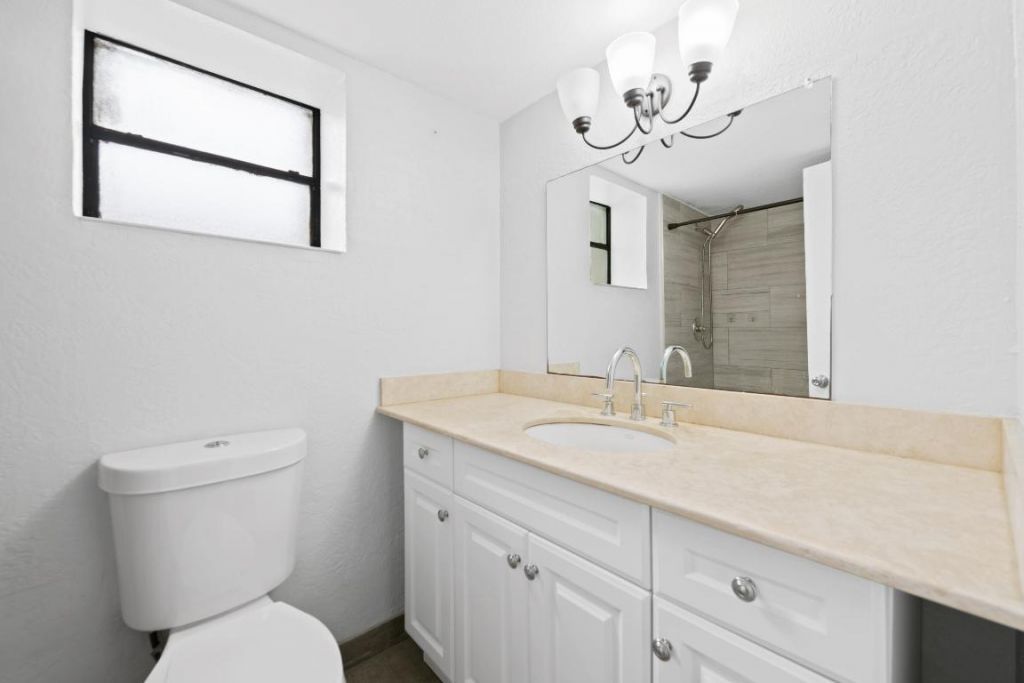 3750 NW 115th Avenue, Unit 8-5, Coral Springs, FL 33065 Photo