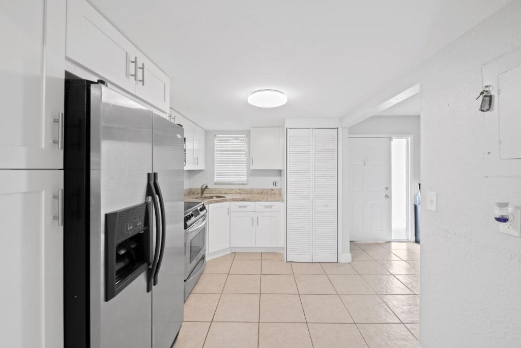 3750 NW 115th Avenue, Unit 8-5, Coral Springs, FL 33065 Photo