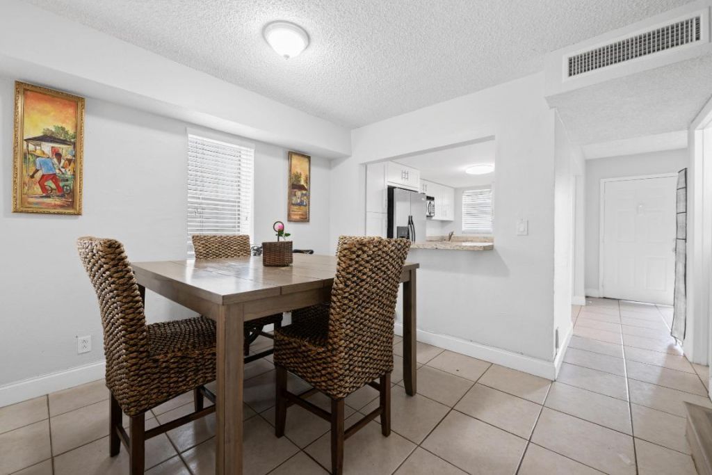 3750 NW 115th Avenue, Unit 8-5, Coral Springs, FL 33065 Photo