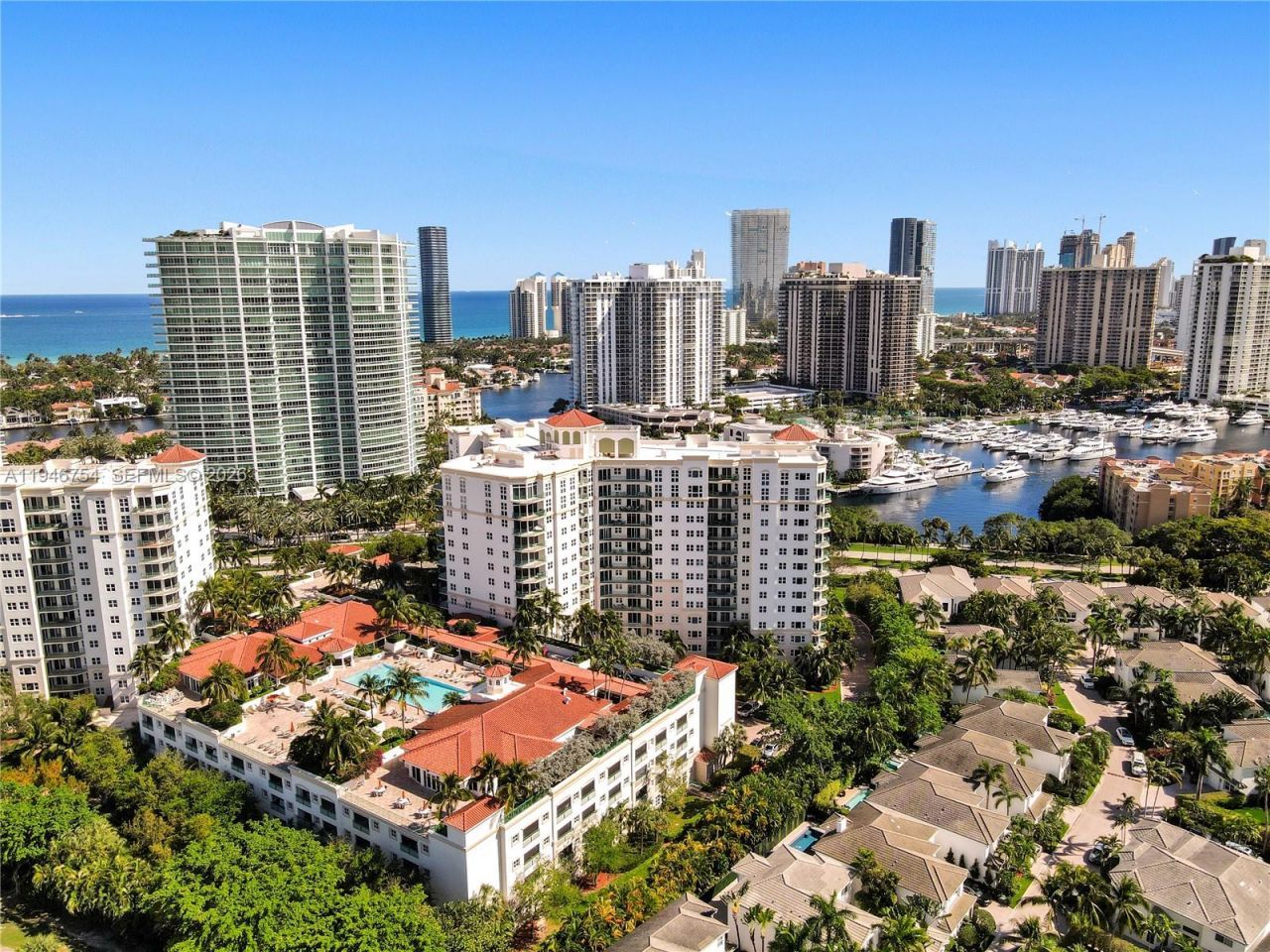 20000 E Country Club Dr, Unit 1014, Aventura, FL 33180 Photo