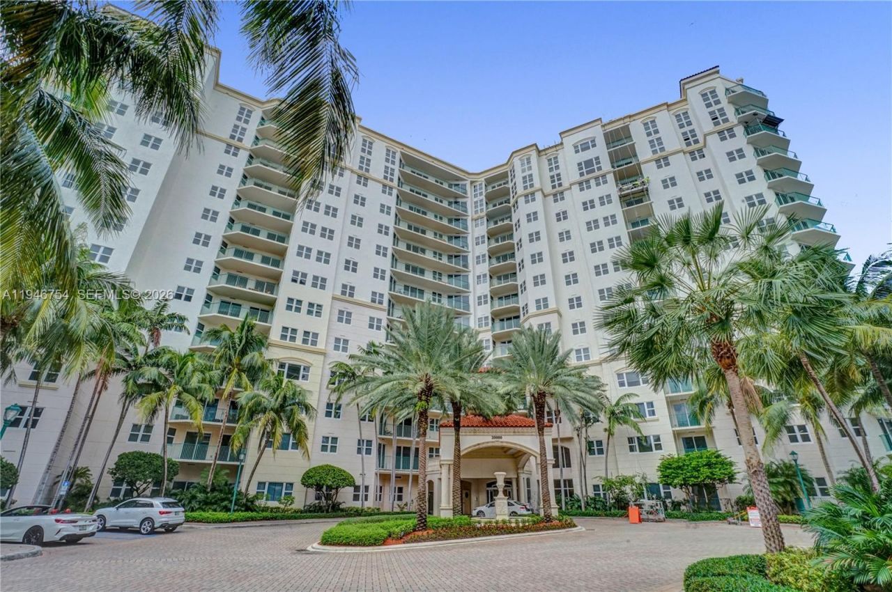 20000 E Country Club Dr, Unit 1014, Aventura, FL 33180 Photo