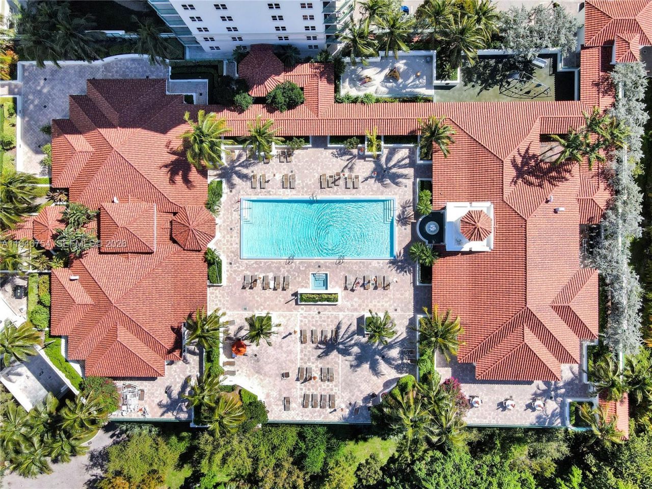 20000 E Country Club Dr, Unit 1014, Aventura, FL 33180 Photo
