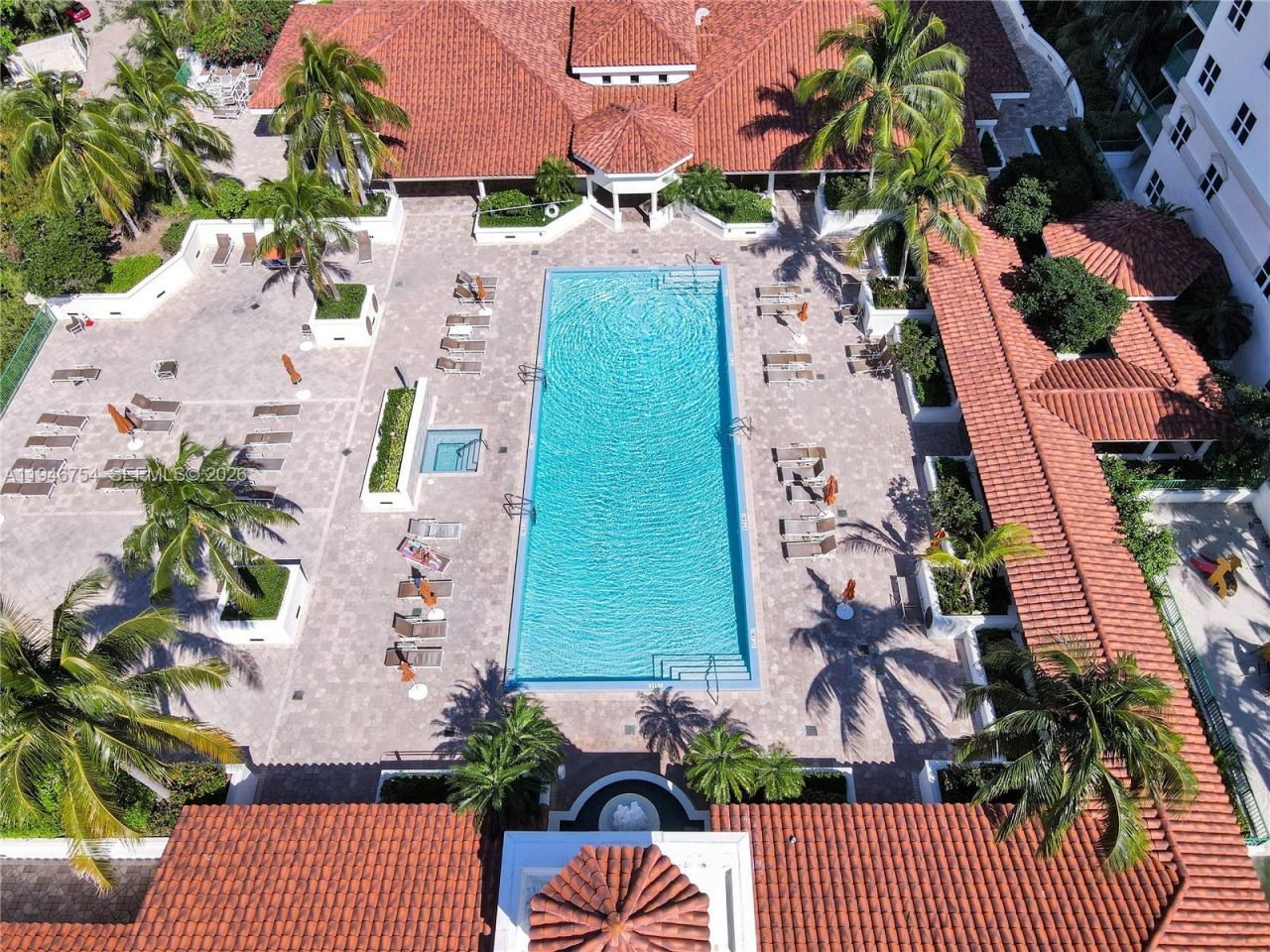 20000 E Country Club Dr, Unit 1014, Aventura, FL 33180 Photo