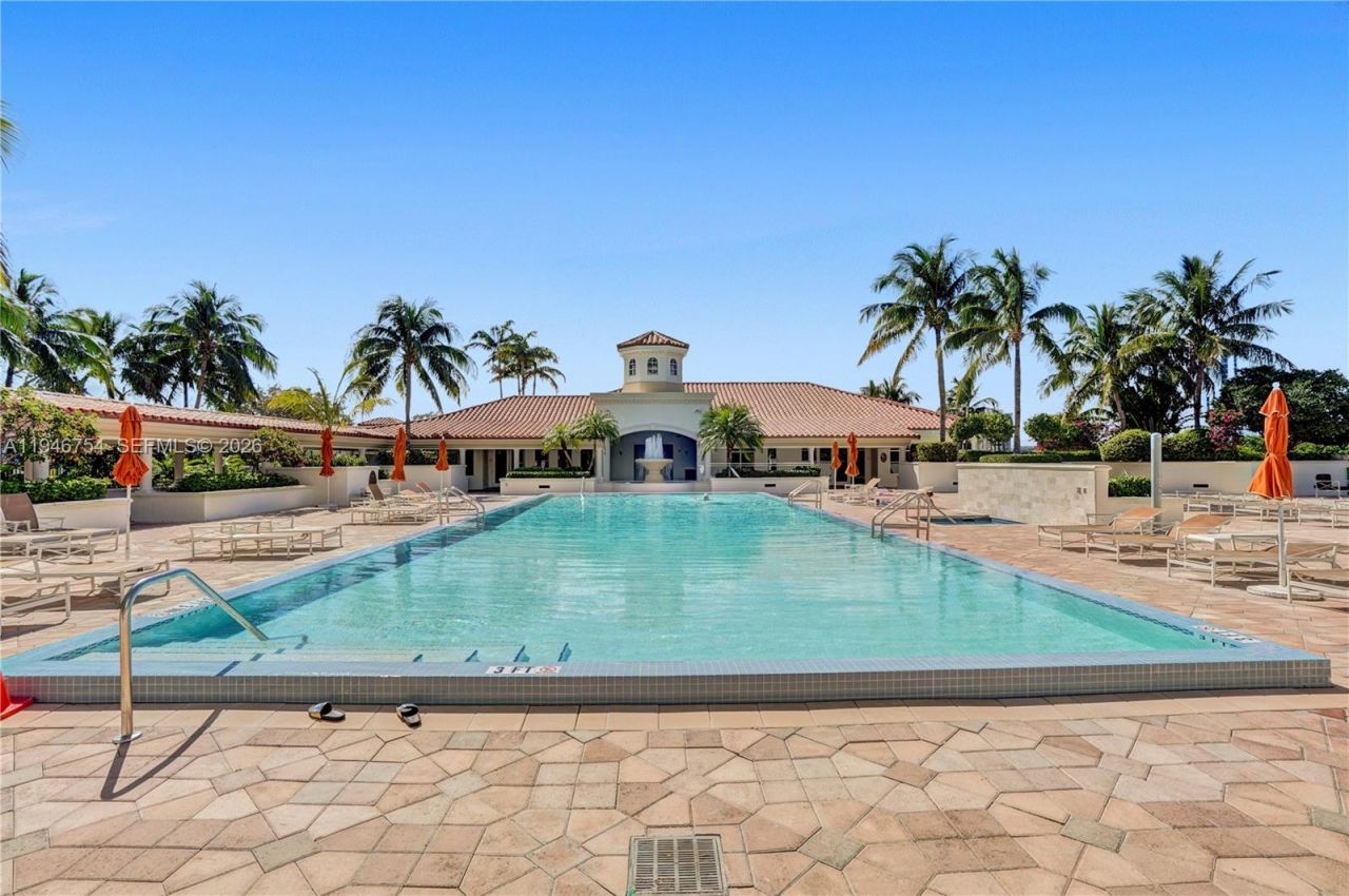 20000 E Country Club Dr, Unit 1014, Aventura, FL 33180 Photo