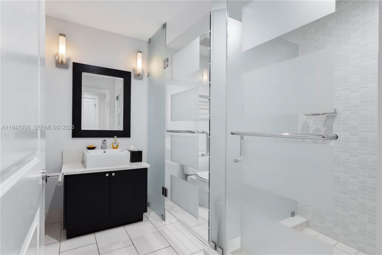 5300 NW 87th Ave, Unit 1212, Doral, FL 33178 Photo