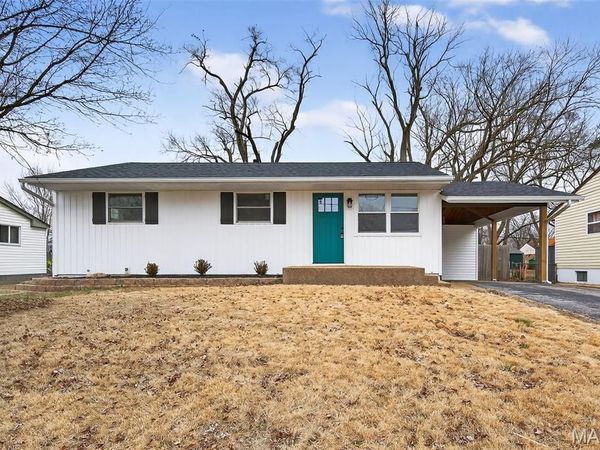 695 Mullanphy Road, Florissant, MO 63031