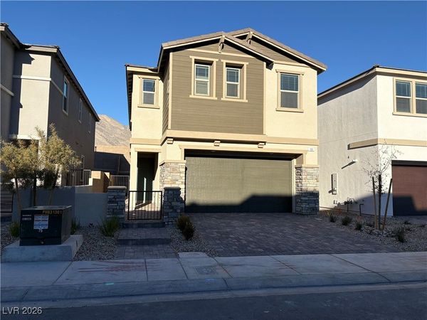 101 Silver Run Lane, Las Vegas, NV 89138