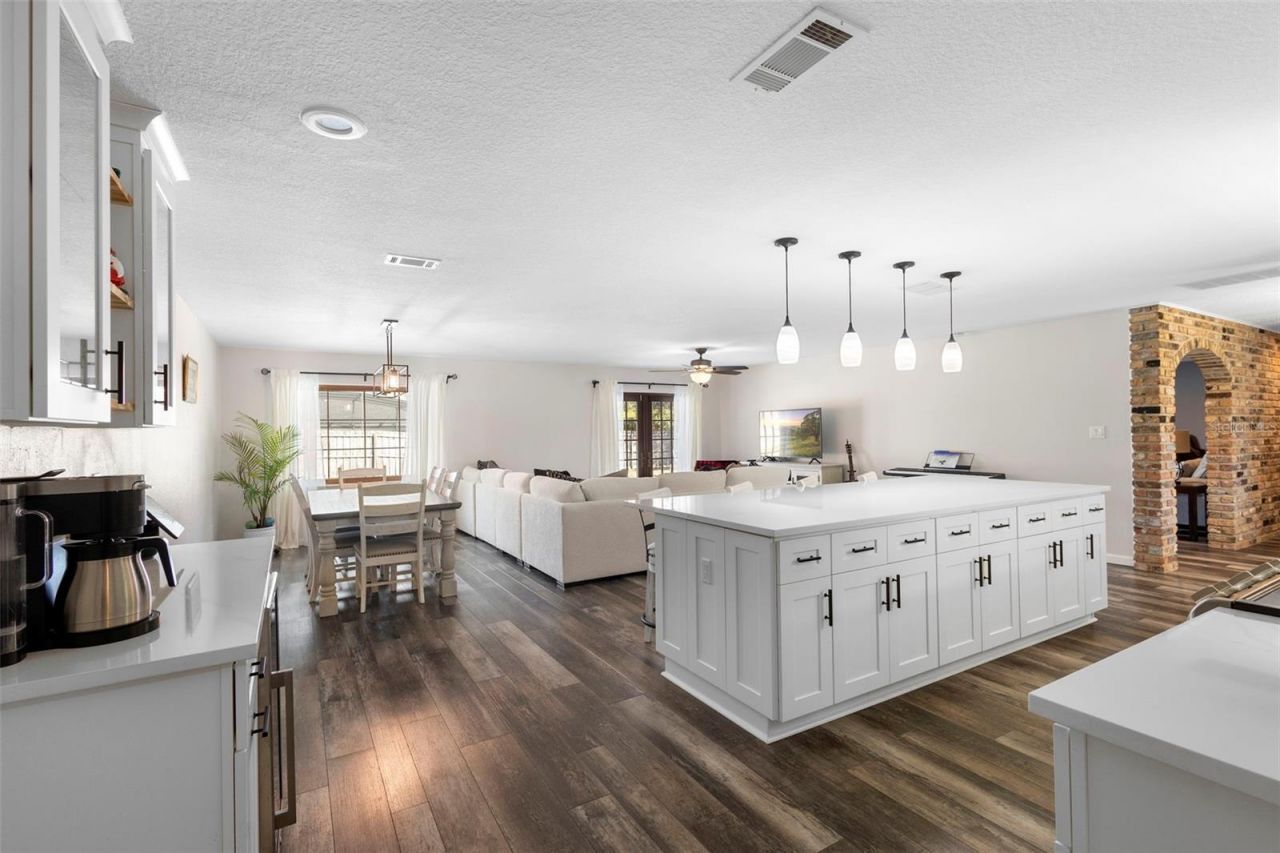 190 N Spring Lake Drive, Altamonte Springs, FL 32714 Photo