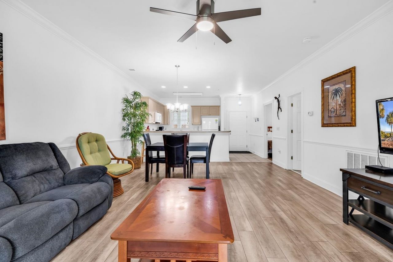 4801 Luster Leaf Circle Photo 10