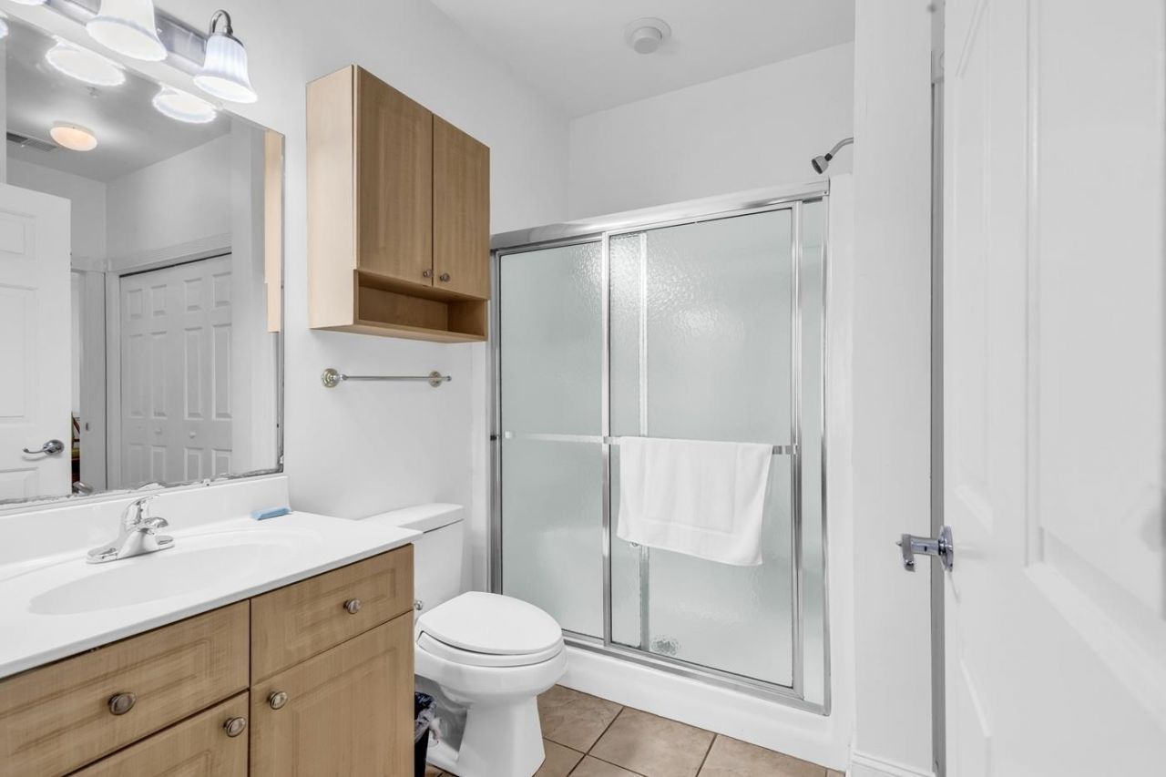 4801 Luster Leaf Circle Photo 15