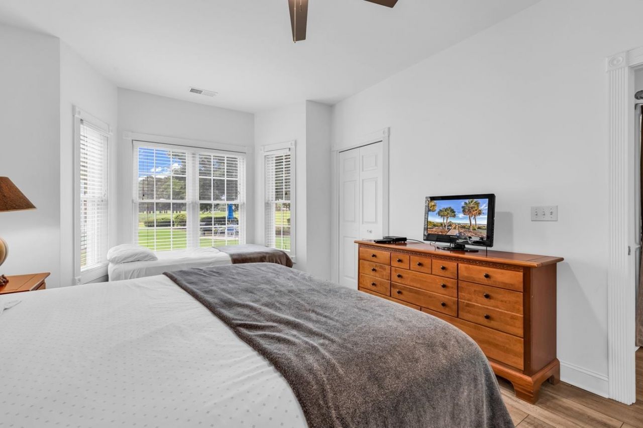 4801 Luster Leaf Circle Photo 20