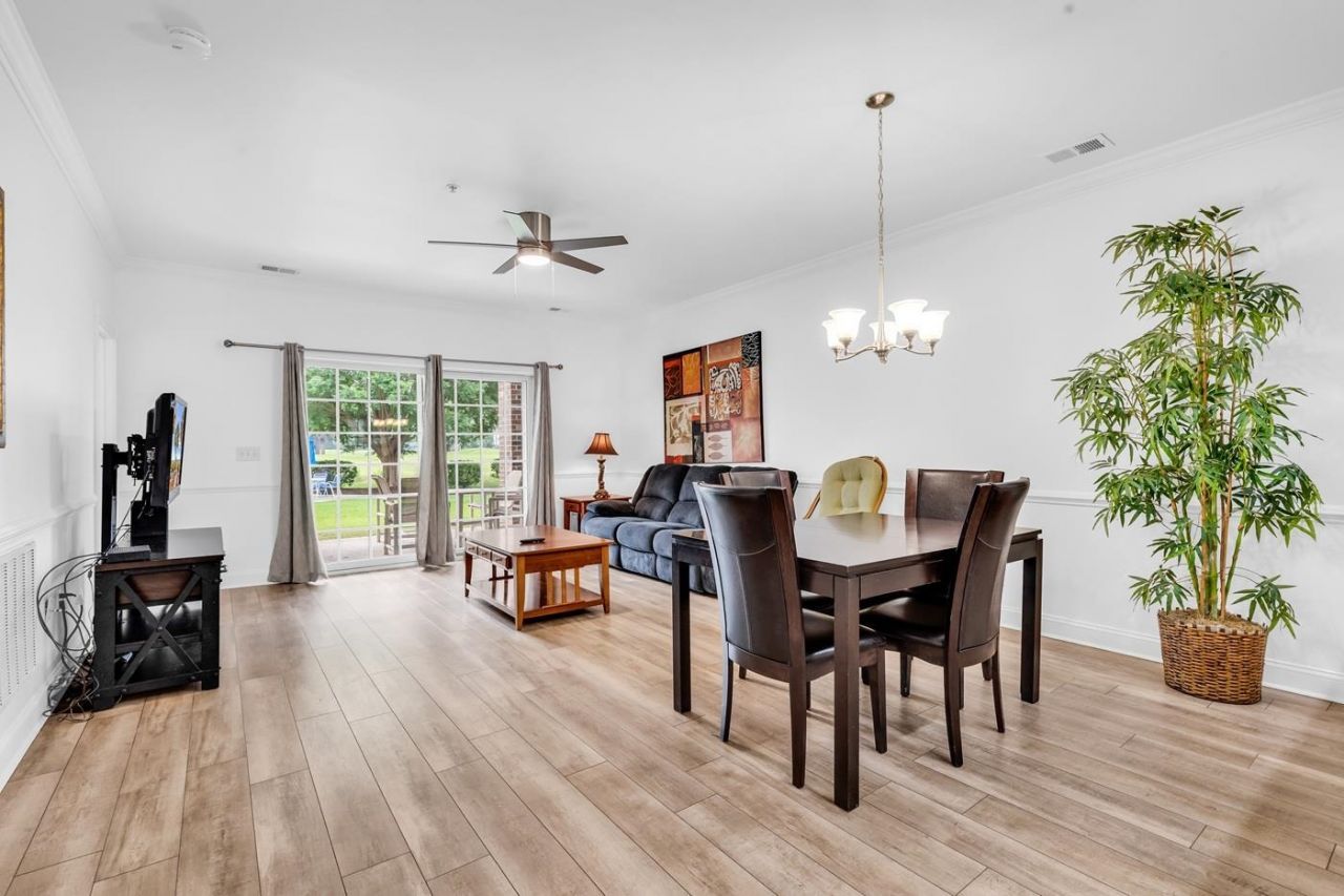 4801 Luster Leaf Circle Photo 5