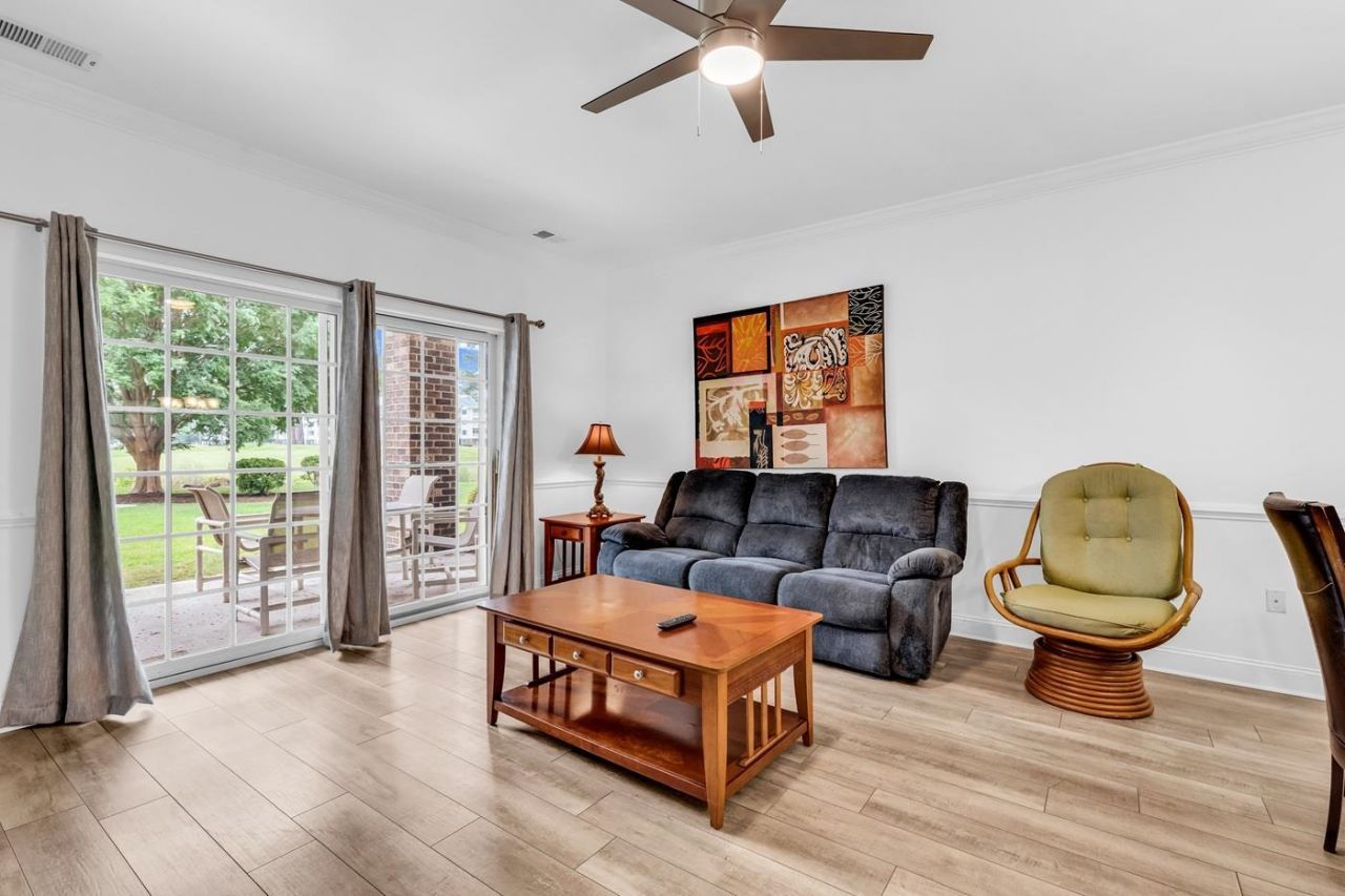 4801 Luster Leaf Circle Photo 8