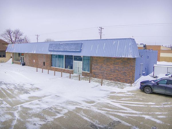 916 Litchfield Avenue SW, Willmar, MN 56201