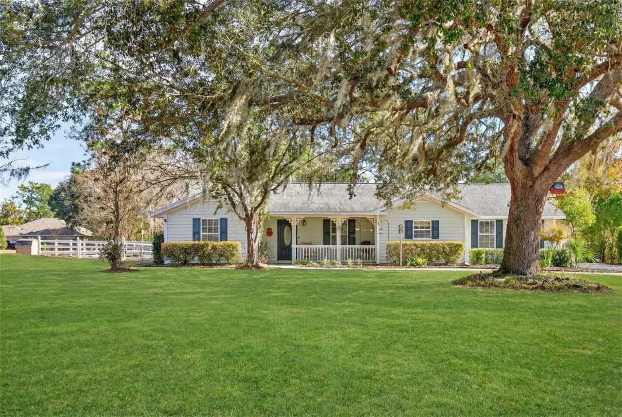 5940 NE 57th Loop, Silver Springs, FL 34488 Photo