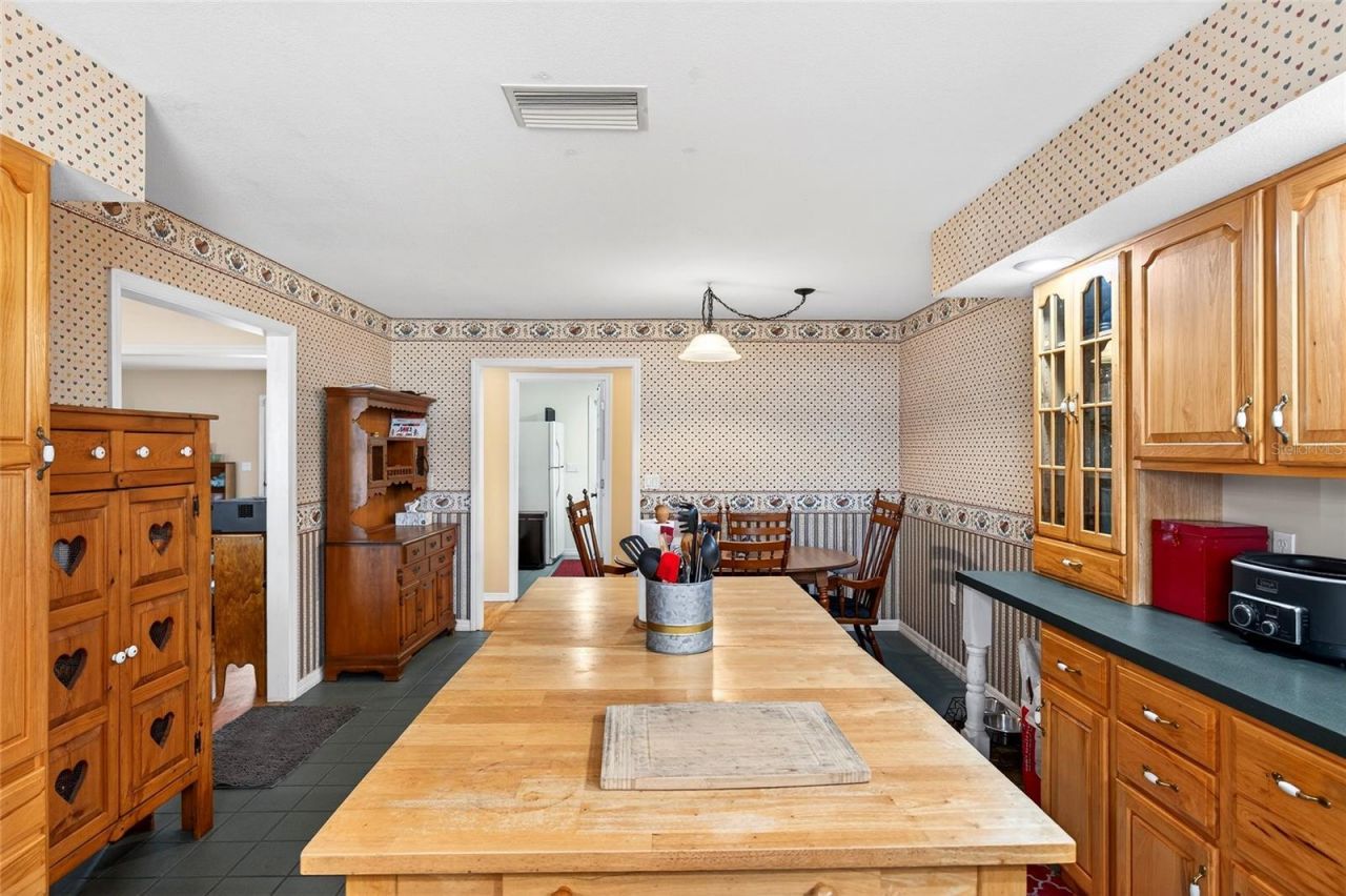 5940 NE 57th Loop, Silver Springs, FL 34488 Photo