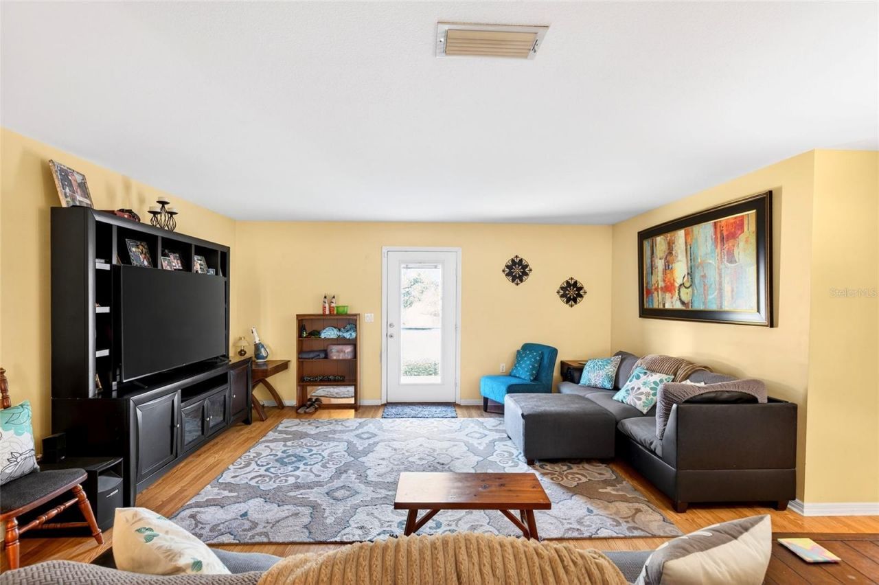 5940 NE 57th Loop, Silver Springs, FL 34488 Photo