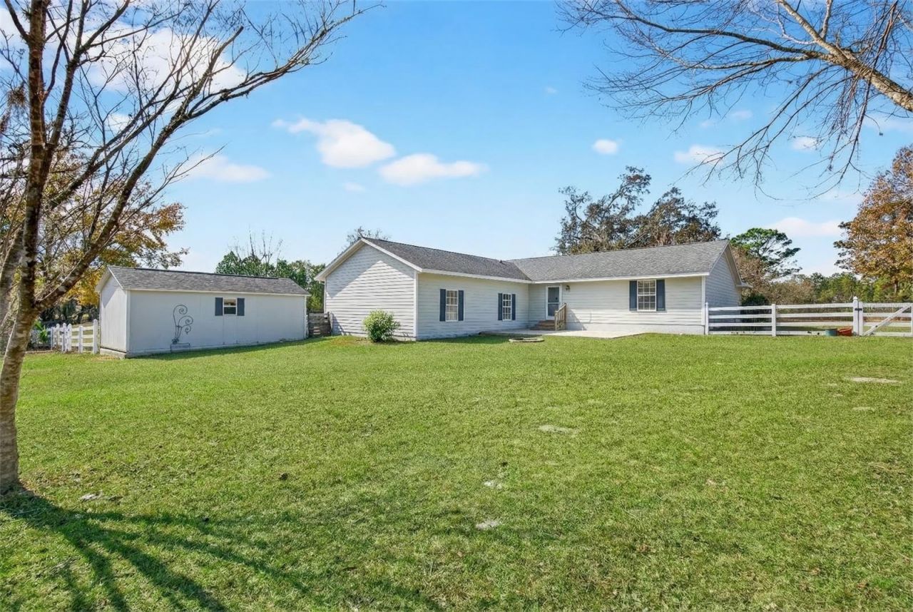 5940 NE 57th Loop, Silver Springs, FL 34488 Photo