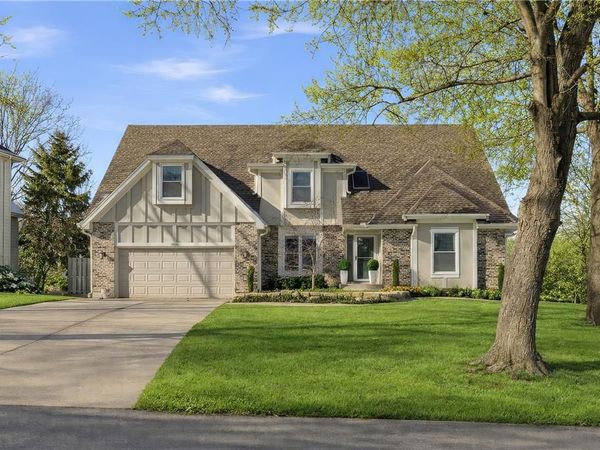 8000 W 116TH Street, Overland Park, KS 66210