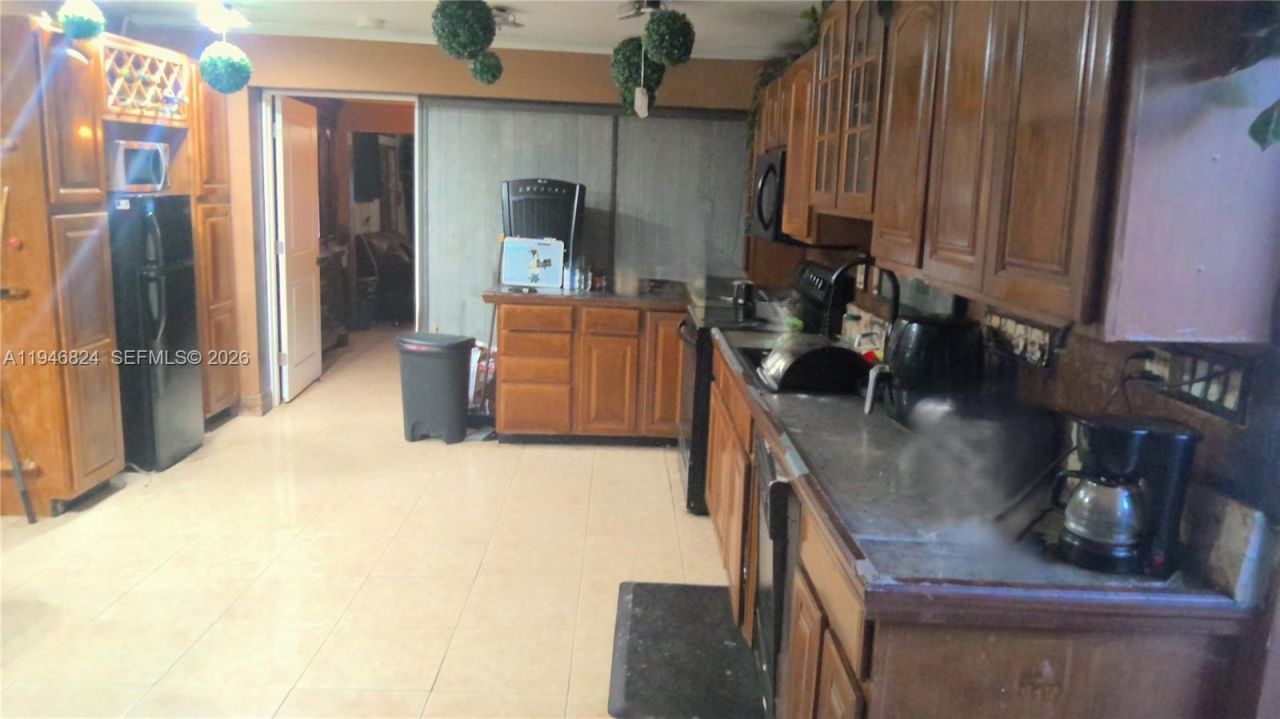 2930 NW 87th Ter, Miami, FL 33147 Photo