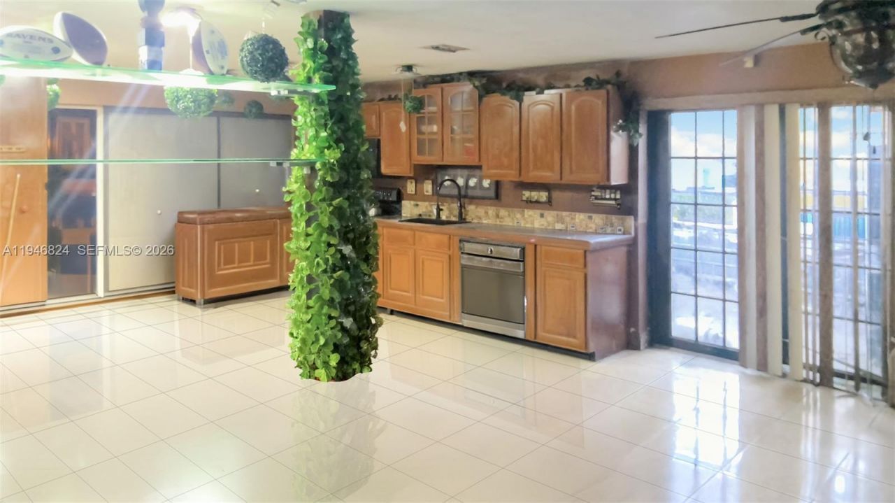 2930 NW 87th Ter, Miami, FL 33147 Photo