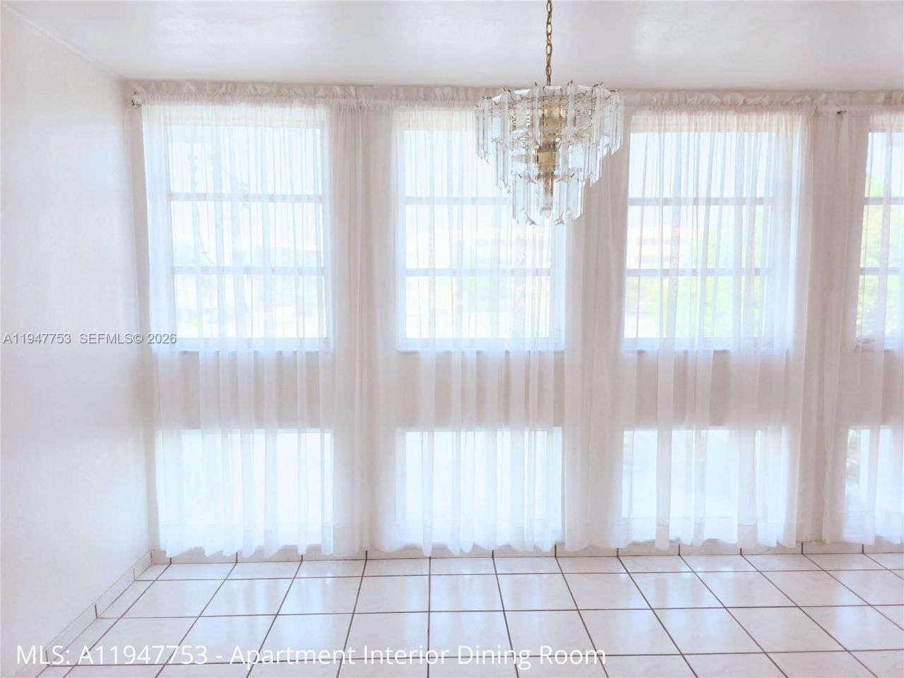 8001 Byron Ave, Unit 3C, Miami Beach, FL 33141 Photo