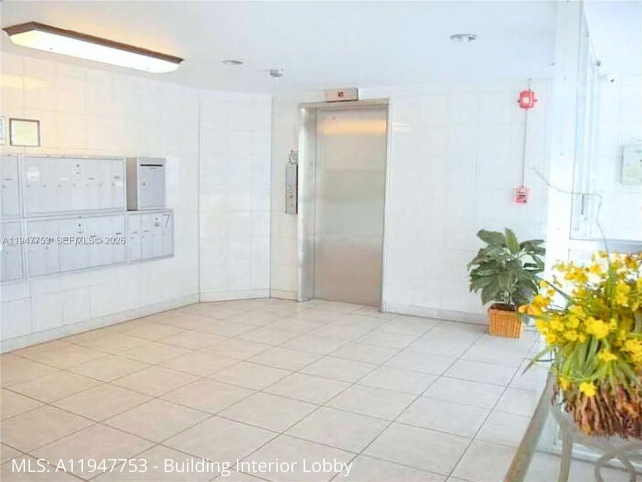 8001 Byron Ave, Unit 3C, Miami Beach, FL 33141 Photo