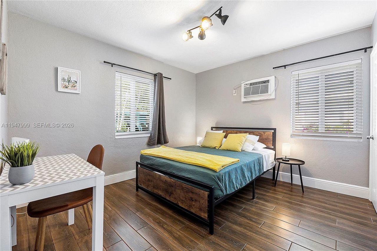 1225 NE 15th Ave , Unit 1-9, Fort Lauderdale, FL 33304 Photo