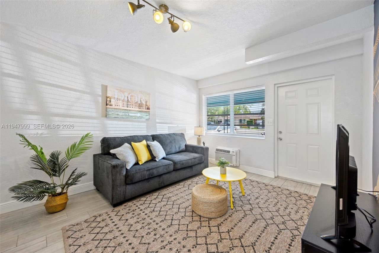 1225 NE 15th Ave , Unit 1-9, Fort Lauderdale, FL 33304 Photo