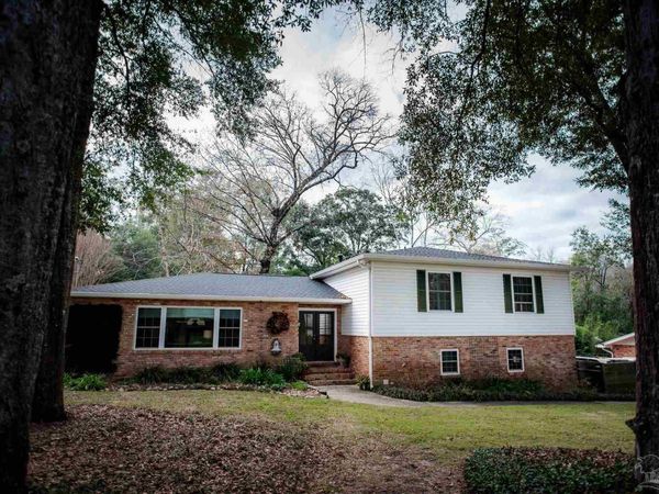 8683 Scenic Hills Dr, Pensacola, FL 32514